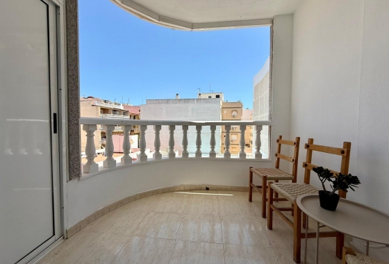 Återförsäljning - Lägenhet / lägenhet - Torrevieja - Playa del Cura