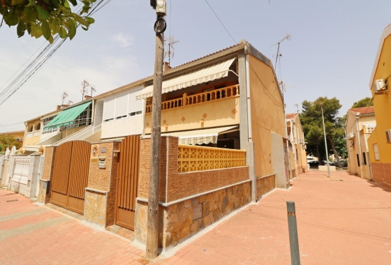 Herverkoop - Herenhuis - Torrevieja - Playa De Los Naufragos