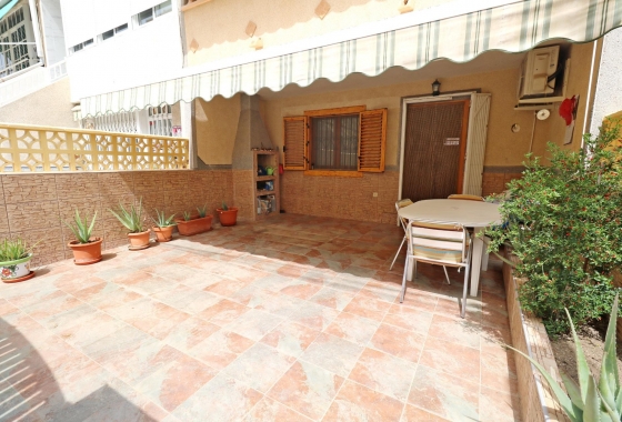 Herverkoop - Herenhuis - Torrevieja - Playa De Los Naufragos