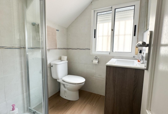 Resale - Townhouse - San Miguel de Salinas - Las Filipinas