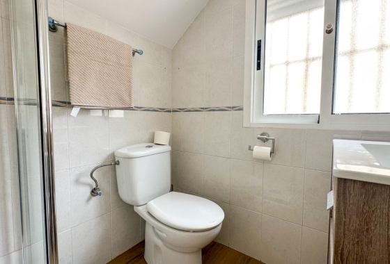 Resale - Townhouse - San Miguel de Salinas - Las Filipinas