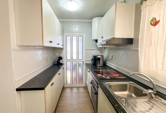 Resale - Townhouse - San Miguel de Salinas - Las Filipinas