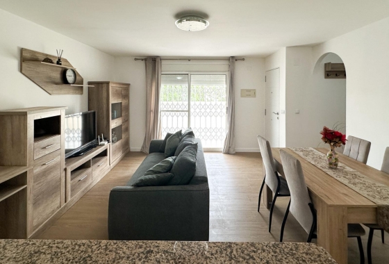 Resale - Townhouse - San Miguel de Salinas - Las Filipinas