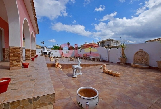 Resale - Villa - Orihuela Costa - Costa Blanca