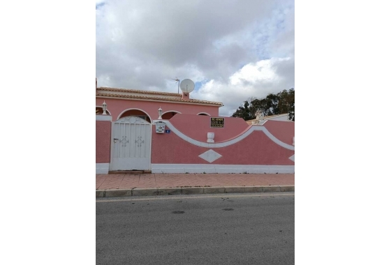 Resale - Villa - Orihuela Costa - Costa Blanca