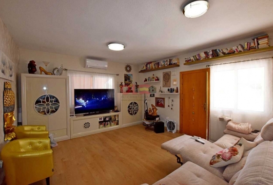 Resale - Villa - Orihuela Costa - Costa Blanca