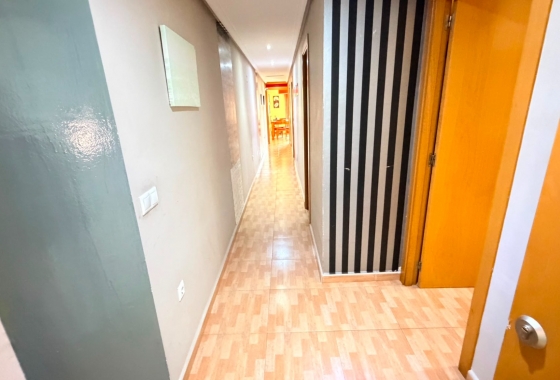 Reventa - Apartamento / piso - Los Montesinos