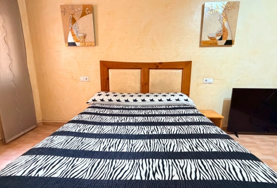 Reventa - Apartamento / piso - Los Montesinos