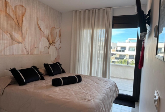 Resale - Apartment / flat - Los Almendros (Orihuela-Costa) - Costa Blanca