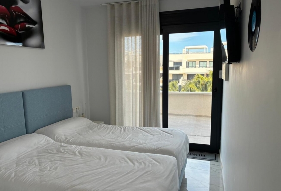 Resale - Apartment / flat - Los Almendros (Orihuela-Costa) - Costa Blanca