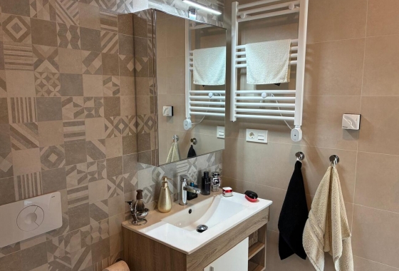 Resale - Apartment / flat - Los Almendros (Orihuela-Costa) - Costa Blanca