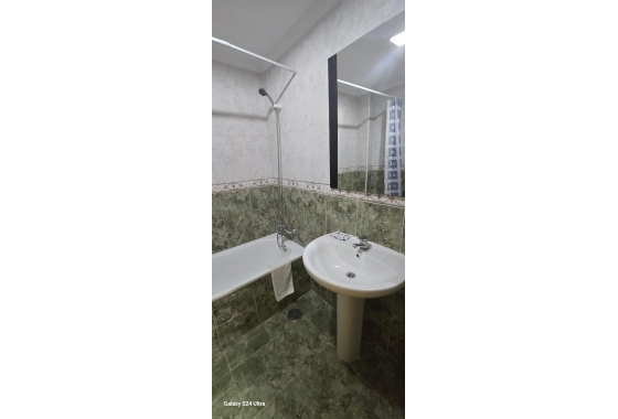 Resale - Apartment / flat - Torrevieja - PARQUE DE LAS NACIONES