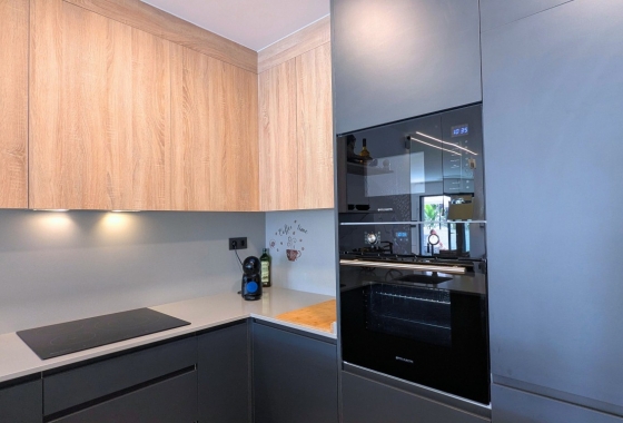 Перепродажа - Квартира - Lo Crispin - Inland