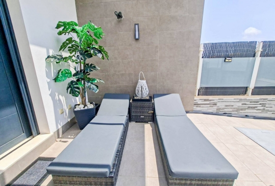 Resale - Villa - Orihuela Costa - Costa Blanca