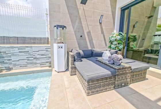 Resale - Villa - Orihuela Costa - Costa Blanca