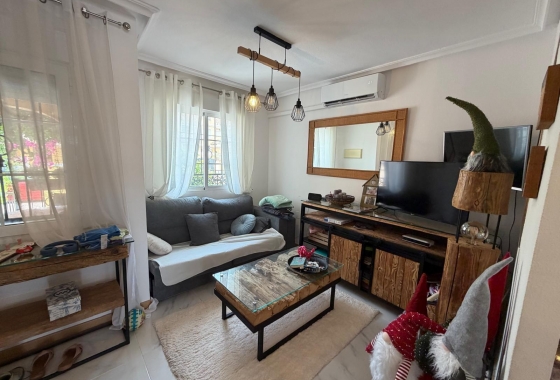 Resale - Bungalow - Torrevieja - Zona Los Frutales