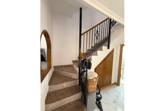 Resale - Bungalow - Torrevieja - Zona Los Frutales