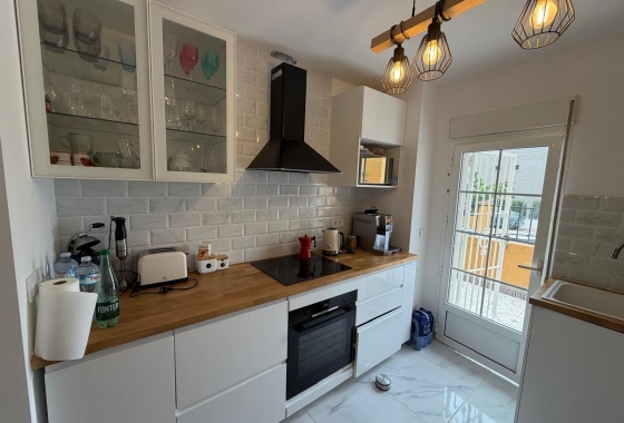 Resale - Bungalow - Torrevieja - Zona Los Frutales