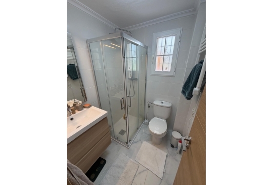 Resale - Bungalow - Torrevieja - Zona Los Frutales