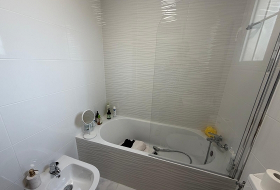 Resale - Bungalow - Torrevieja - Zona Los Frutales
