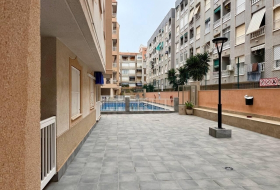 Revente - Appartement - Torrevieja - Acequion