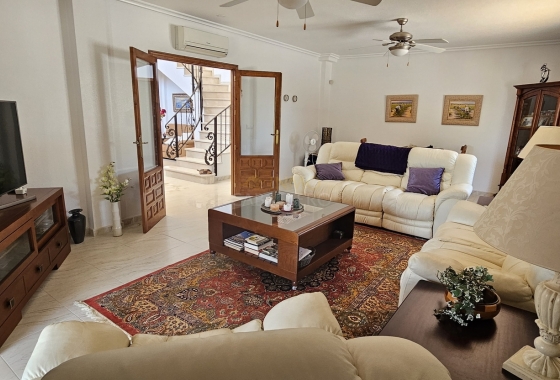 Resale - Villa - Pinar de Campoverde - Inland