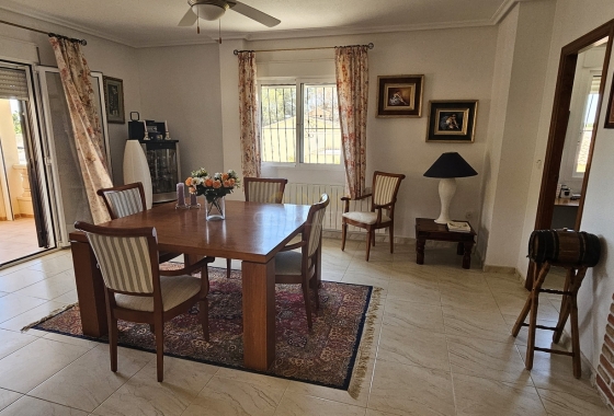 Resale - Villa - Pinar de Campoverde - Inland