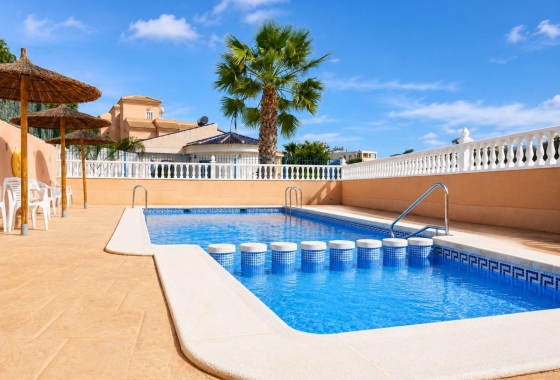 Перепродажа - Таунхаус - Orihuela Costa - La Zenia