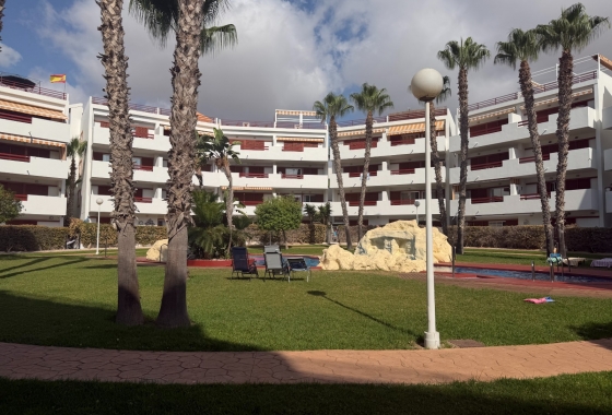 Resale - Apartment / flat - Orihuela - Inland