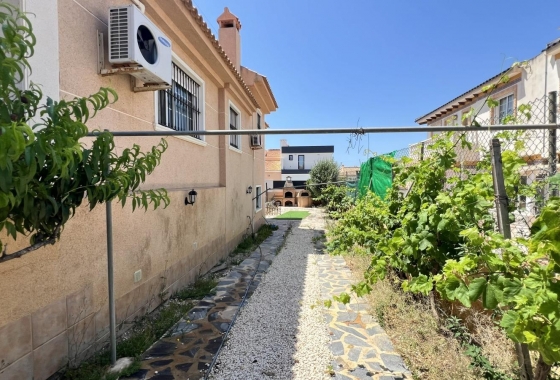 Перепродажа - Вилла - Torrevieja - aguas nuevas