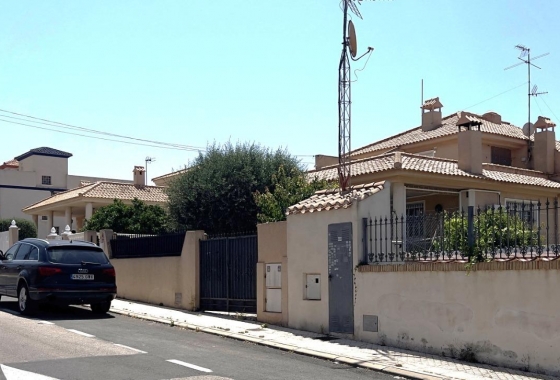 Перепродажа - Вилла - Torrevieja - aguas nuevas