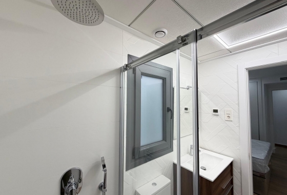 Reventa - Apartamento / piso - Torrevieja - Estacion De Autobuses