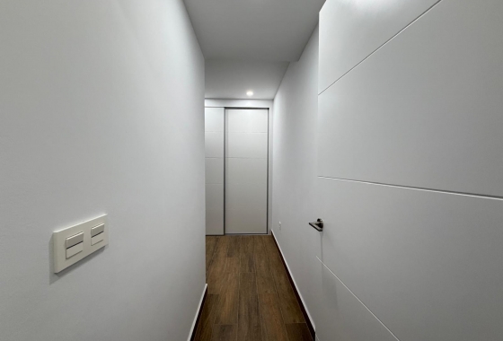 Reventa - Apartamento / piso - Torrevieja - Estacion De Autobuses