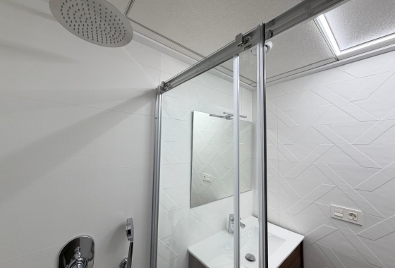 Reventa - Apartamento / piso - Torrevieja - Estacion De Autobuses