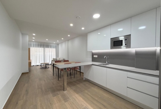 Reventa - Apartamento / piso - Torrevieja - Estacion De Autobuses