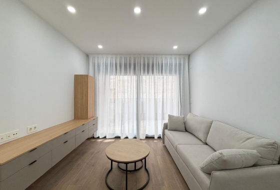 Reventa - Apartamento / piso - Torrevieja - Estacion De Autobuses