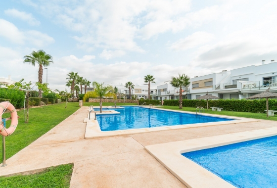 Resale - Bungalow - Orihuela - Inland