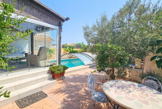Resale - Villa - Orihuela Costa - Cabo Roig