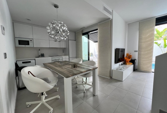 Resale - Villa - Orihuela Costa - Villamartín-las Filipinas