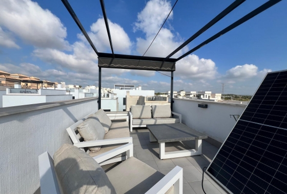Resale - Villa - Orihuela Costa - Villamartín-las Filipinas