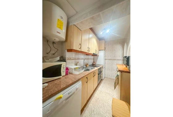 Resale - Bungalow - Torrevieja - Urb. Rosaleda