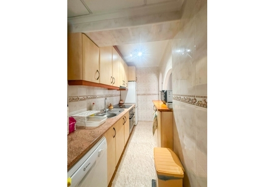 Resale - Bungalow - Torrevieja - Urb. Rosaleda