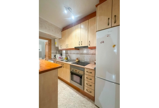 Resale - Bungalow - Torrevieja - Urb. Rosaleda