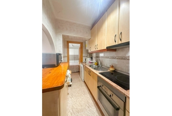 Resale - Bungalow - Torrevieja - Urb. Rosaleda