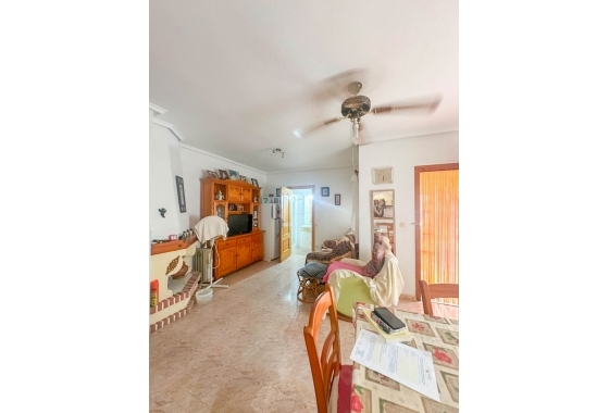 Resale - Bungalow - Torrevieja - Urb. Rosaleda