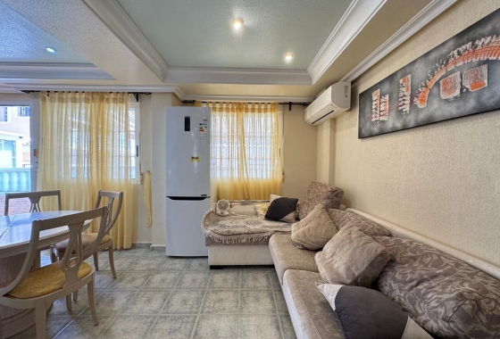 Resale - Townhouse - Guardamar del Segura - Urbanizaciones