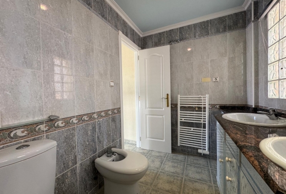 Resale - Townhouse - Guardamar del Segura - Urbanizaciones
