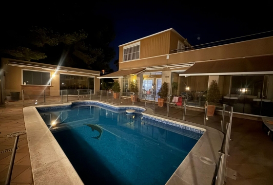Resale - Townhouse - Orihuela Costa - Altos De Campoamor