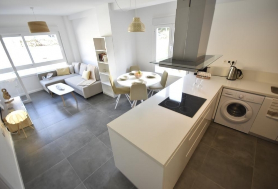 Resale - Apartment / flat - Orihuela Costa - Campoamor