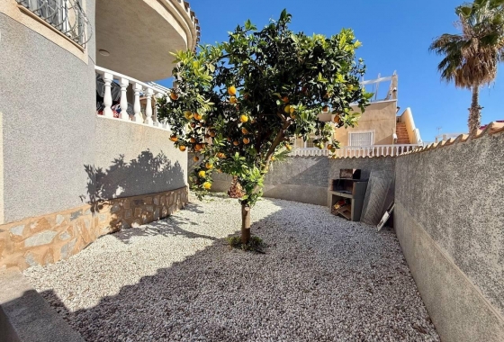 Resale - Villa - Orihuela Costa - Playa Flamenca